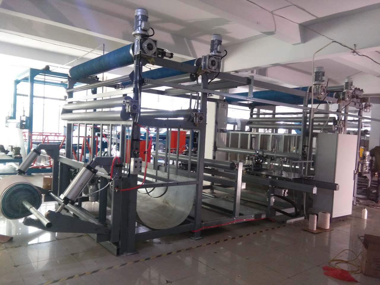 地毯自動(dòng)鎖邊機(jī)