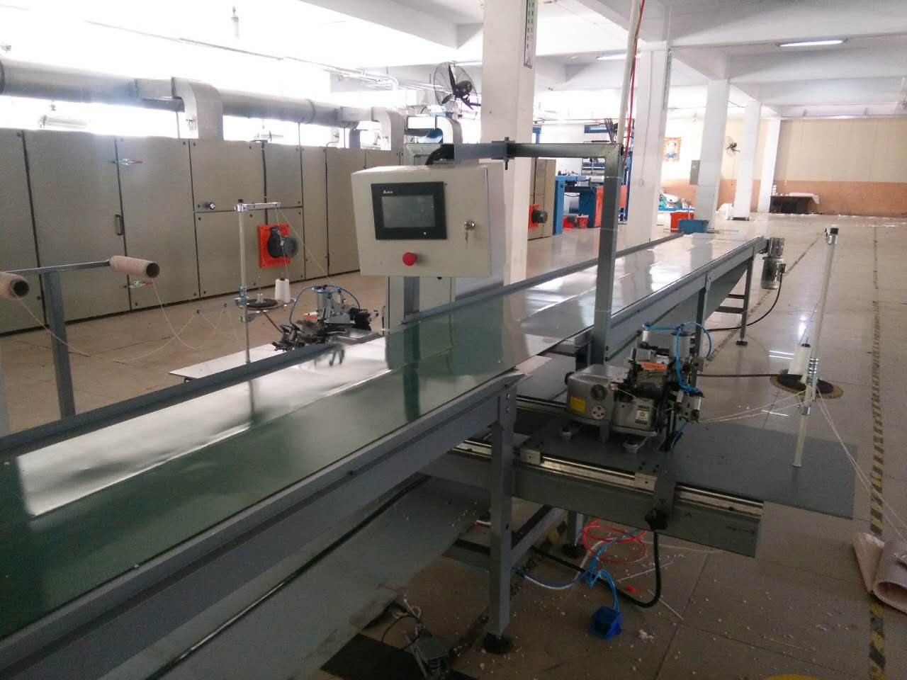 地毯自動(dòng)鎖邊機(jī)